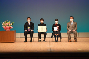 写真：団体の部で受賞した皆さん