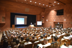 写真：基調講演の様子