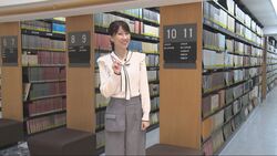 写真：図書館情報を初回するリポーター